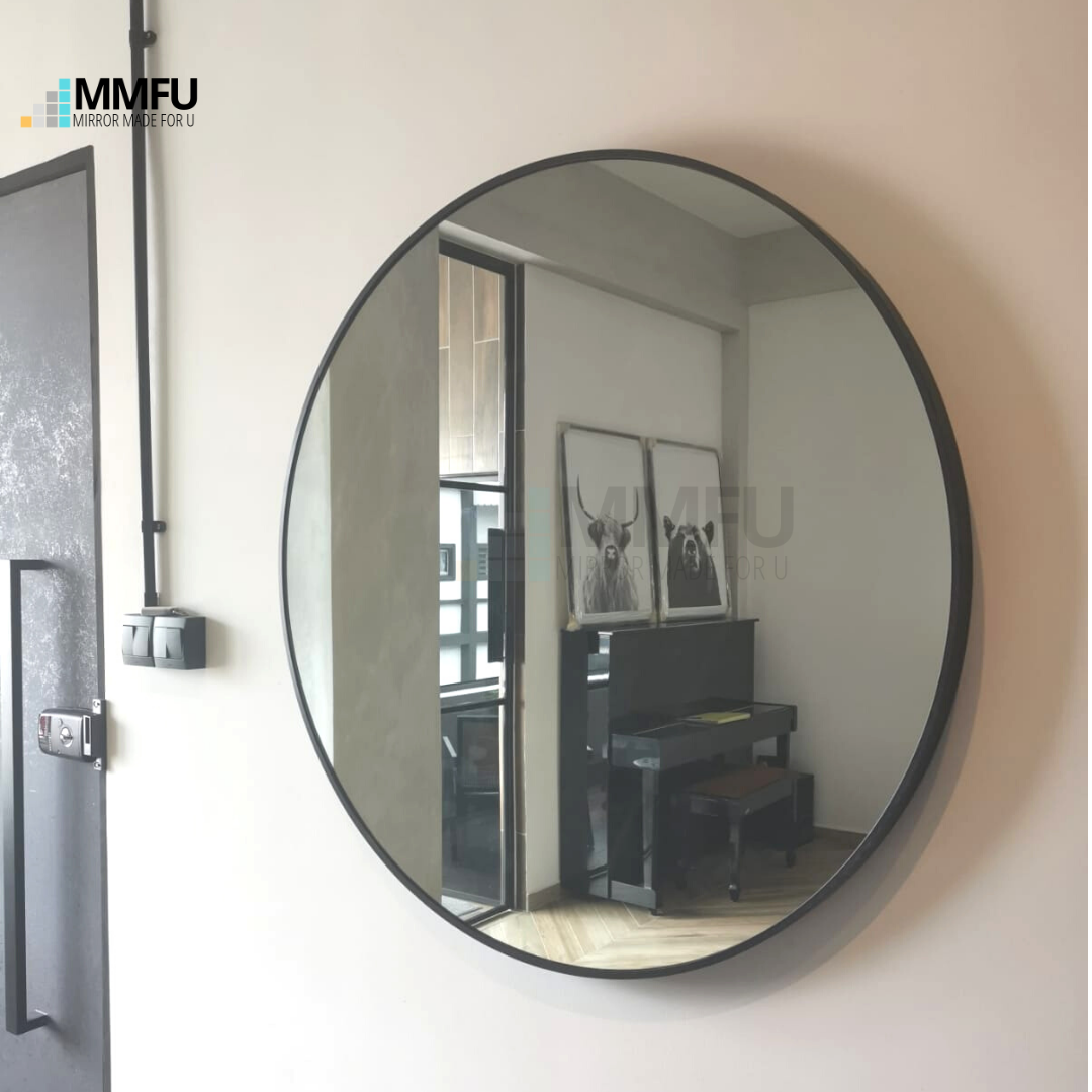 Round Mirror with Black Anodized Aluminium Frame