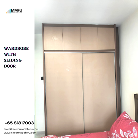 Wardrobe with Sliding Door