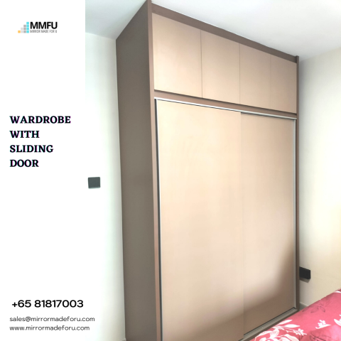 Wardrobe with Sliding Door