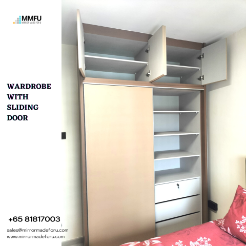 Wardrobe with Sliding Door