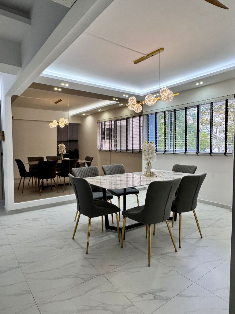 Frameless tinted bronze mirror