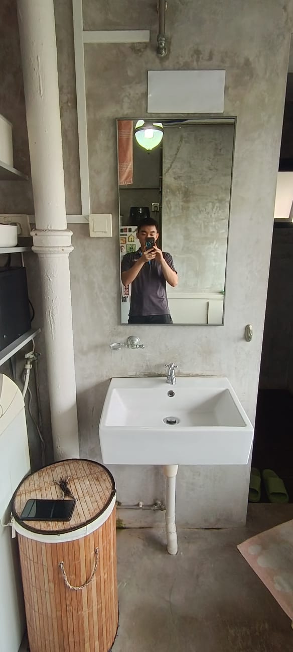 New grey aluminium frame with clear mirror